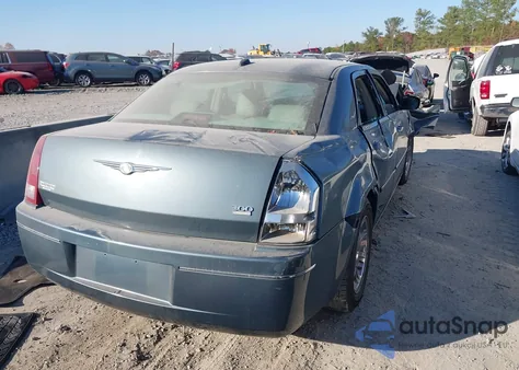 2006 Chrysler 300 Touring из США, поврежденный, VIN 2C3LA53G86H113073